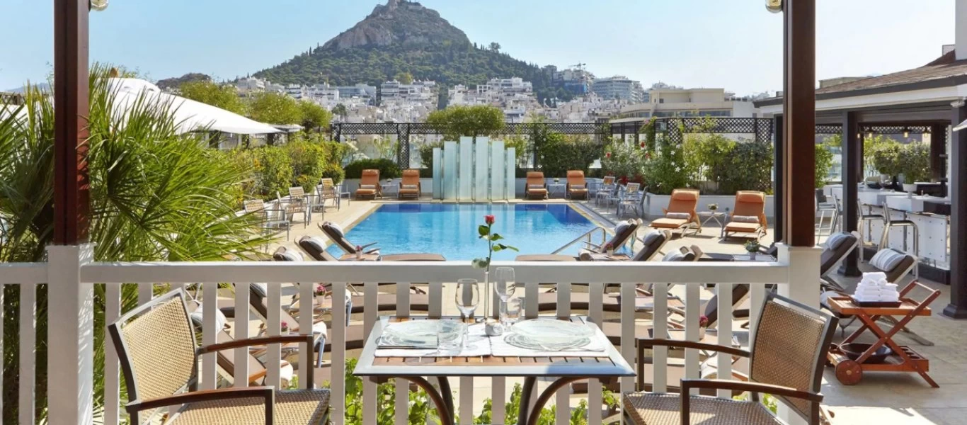 «Μαύρη τρύπα» η πληρότητα στα ξενοδοχεία των Αθηνών - Μειώνονται καθημερινά τα έσοδα